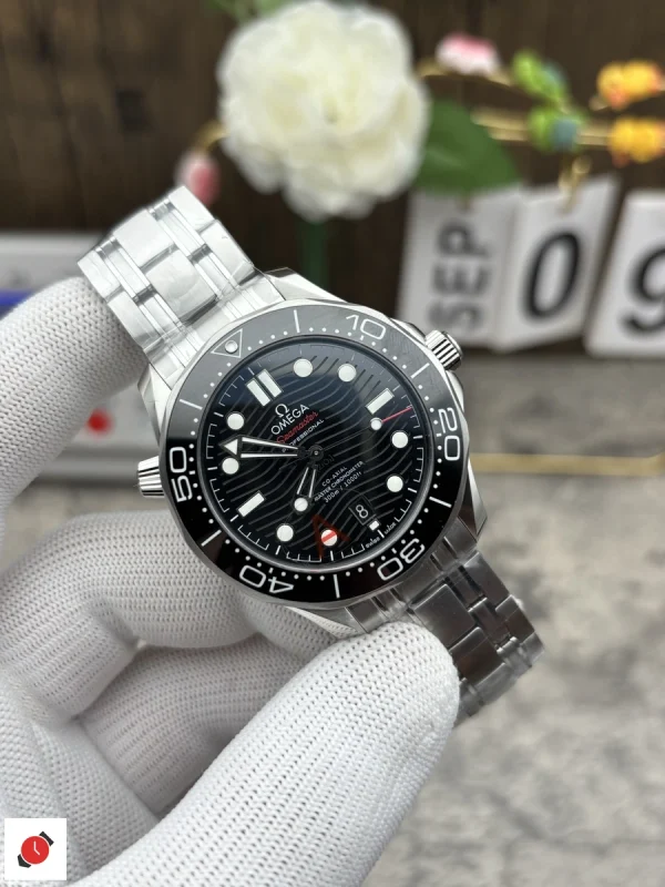 高仿歐米茄-Omega 海馬300系列 黑盤 42MM