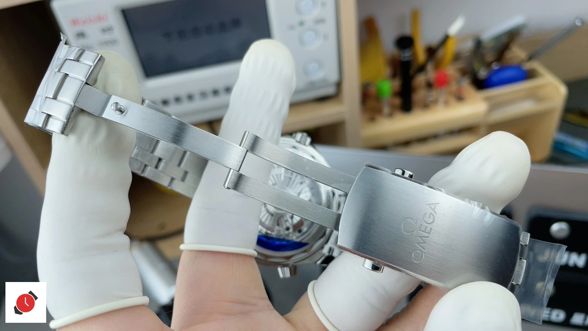 高仿歐米茄-Omega 海馬300系列 白盤 42MM