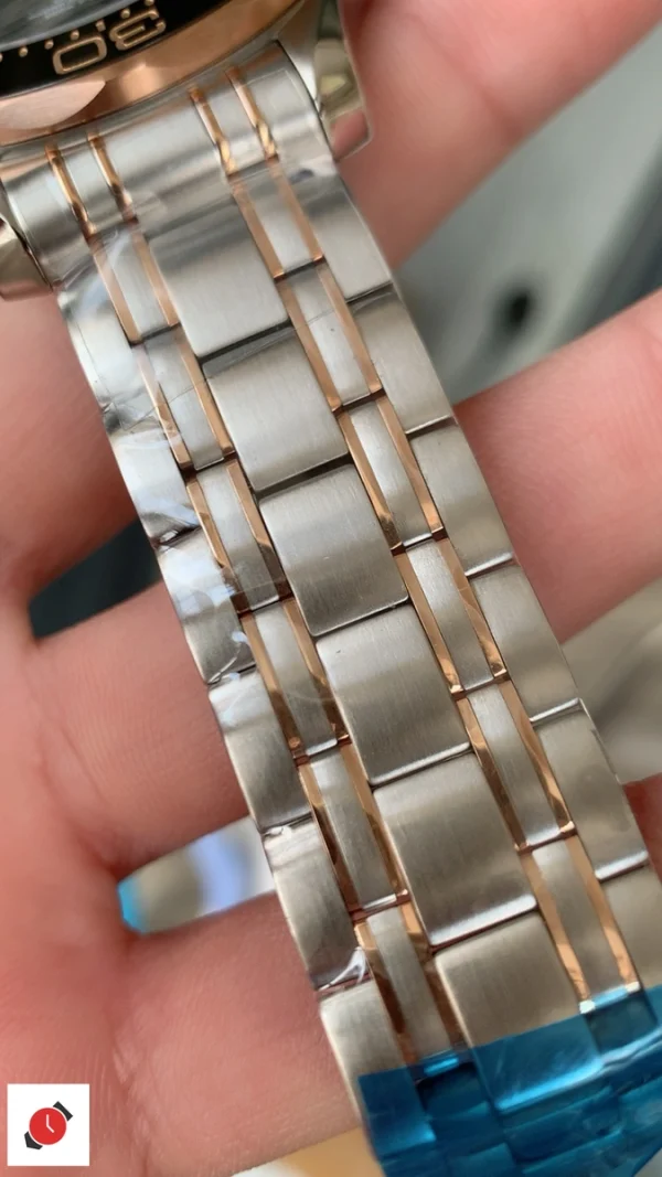 高仿歐米茄-Omega 海馬300系列 玫瑰金黑盤 42MM
