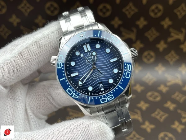 高仿歐米茄-Omega 海馬300系列 漸變藍盤 42MM