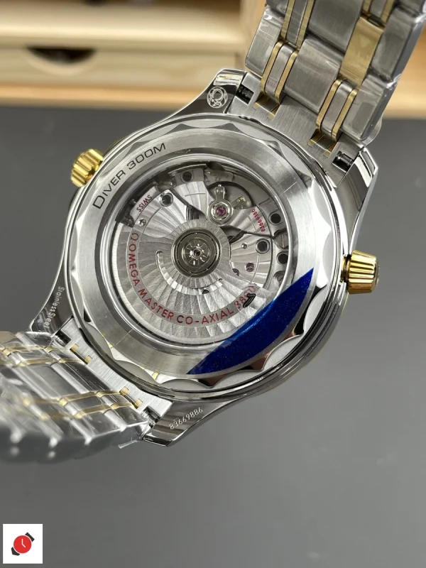 高仿歐米茄-Omega 海馬300系列 間金黑盤 42MM