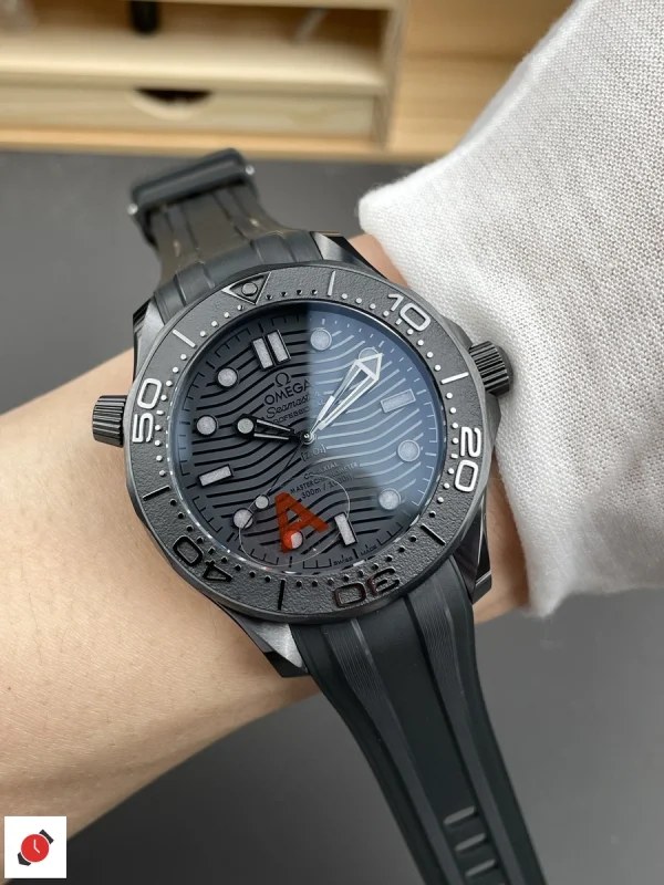 高仿歐米茄-Omega 海馬300系列 墨黑 42MM