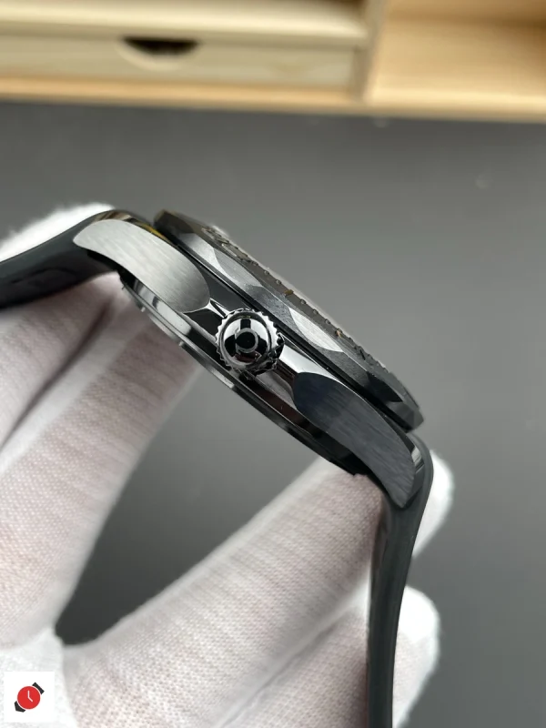 高仿歐米茄-Omega 海馬300系列 墨黑 42MM