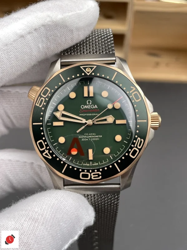 高仿歐米茄-Omega 海馬300系列 銅金綠盤 42MM