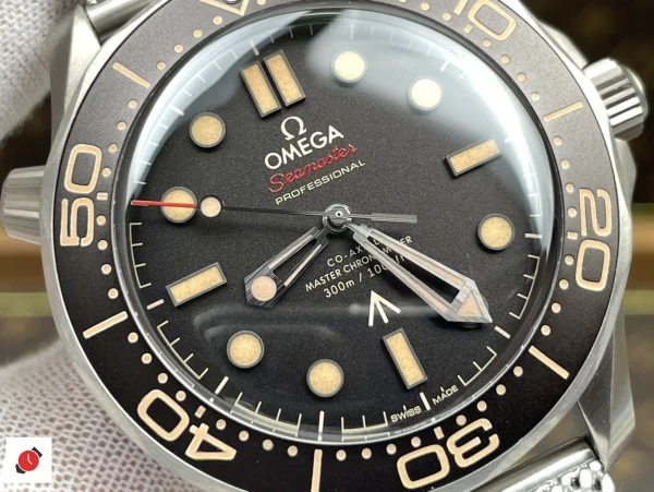 高仿歐米茄-Omega 海馬300系列 無暇赴死 鈦金屬黑盤 42MM