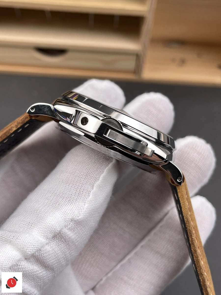 高仿沛納海-Panerai 潛行系列 PAM904 42MM