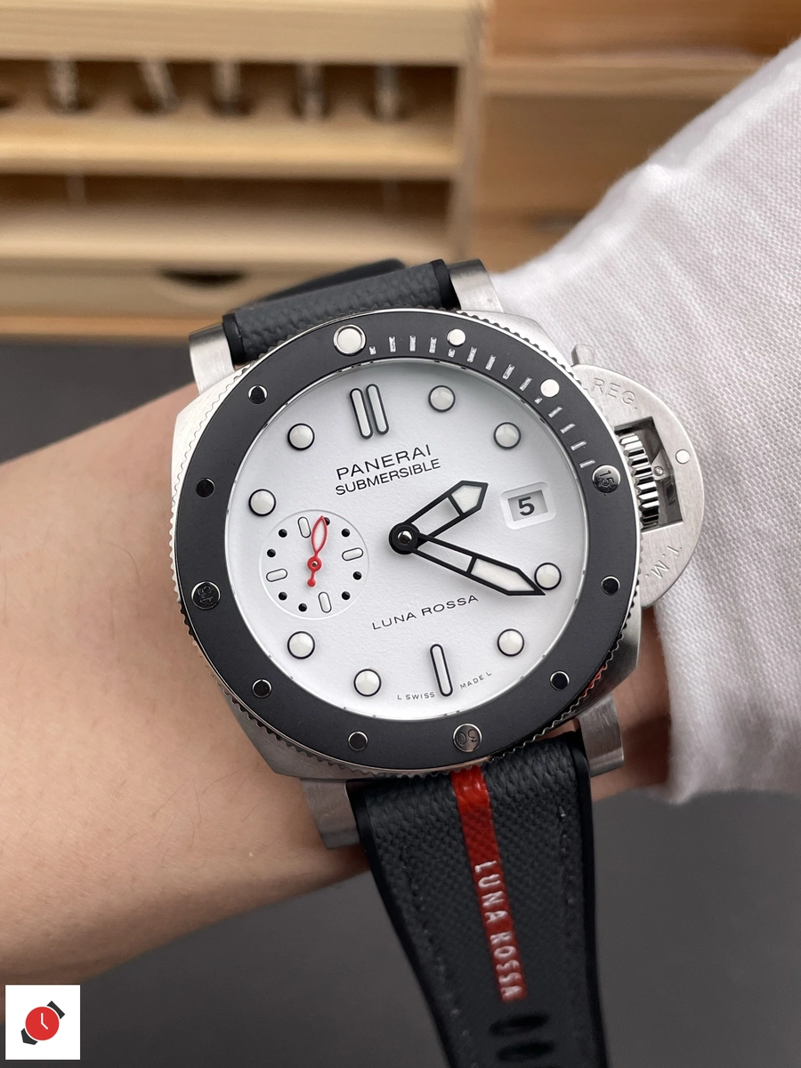 高仿沛納海-Panerai 潛行系列 PAM1579 42MM