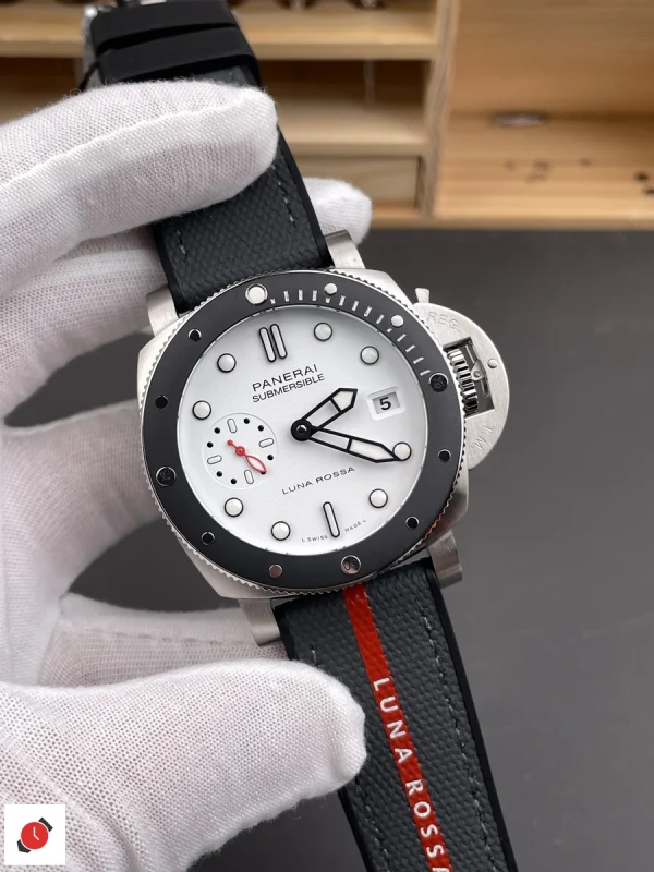 高仿沛納海-Panerai 潛行系列 PAM1579 42MM