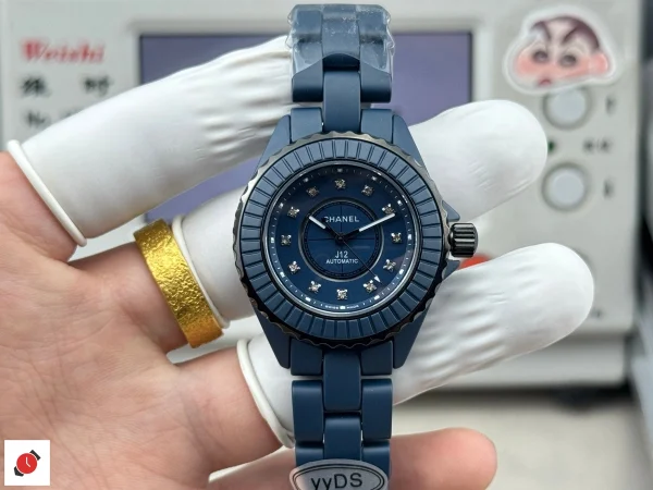 高仿香奈兒Chanel-J12 藍色陶瓷鑽刻 33MM