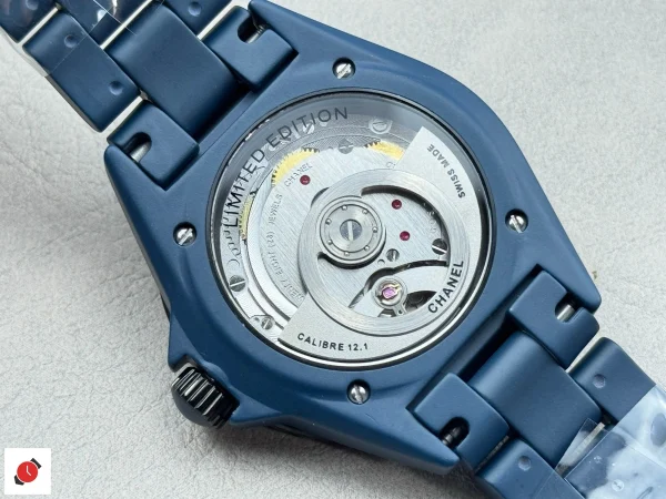 高仿香奈兒Chanel-J12 藍色陶瓷鑽刻 33MM