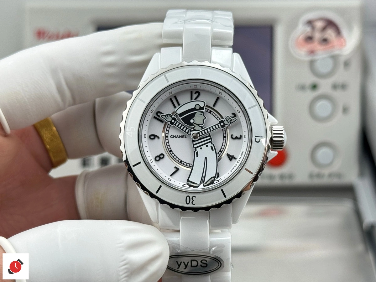 高仿香奈兒Chanel-J12 白色陶瓷-公仔特別款 38MM