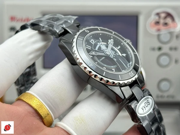 高仿香奈兒Chanel-J12 黑色陶瓷-公仔特別款 38MM