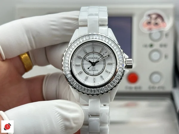 高仿香奈兒Chanel-J12 白色陶瓷方鑽 33MM