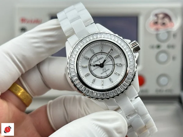 高仿香奈兒Chanel-J12 白色陶瓷方鑽 33MM