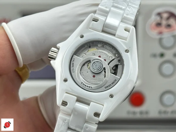 高仿香奈兒Chanel-J12 白色陶瓷方鑽 33MM