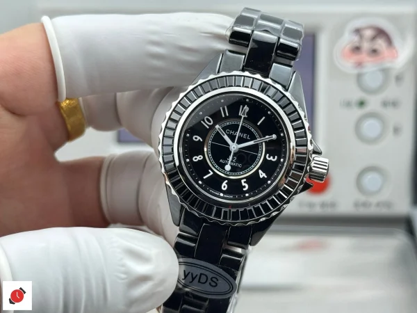高仿香奈兒Chanel-J12 黑色冰糖鑽 33MM