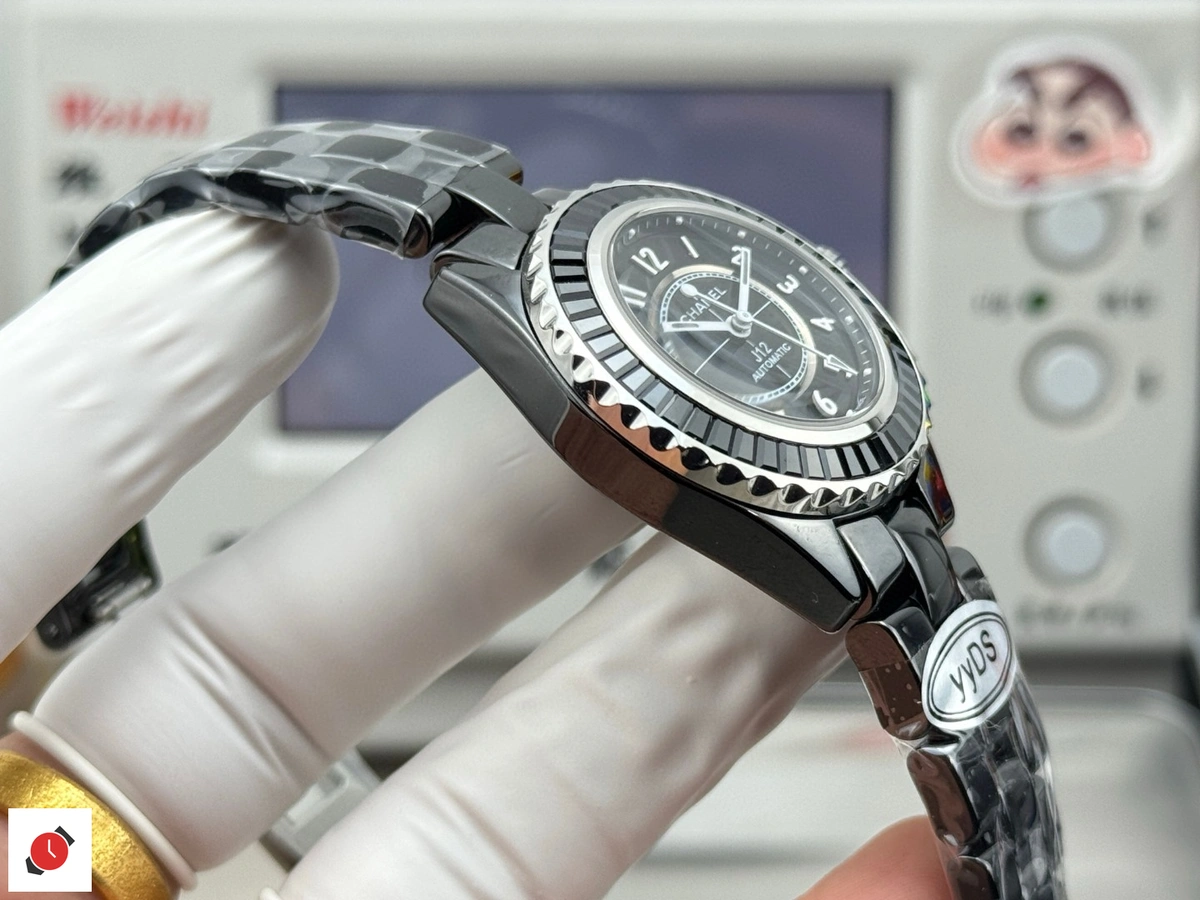 高仿香奈兒Chanel-J12 黑色冰糖鑽 33MM