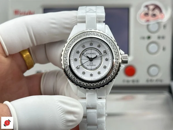 高仿香奈兒Chanel-J12 白色陶瓷鑲鑽 33MM