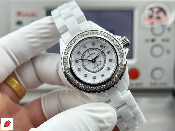 高仿香奈兒Chanel-J12 白色陶瓷鑲鑽 33MM