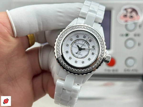 高仿香奈兒Chanel-J12 白色陶瓷鑲鑽 33MM