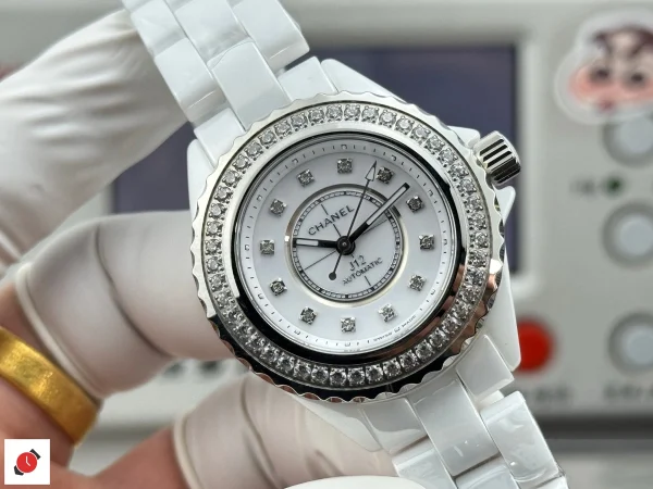 高仿香奈兒Chanel-J12 白色陶瓷鑲鑽 33MM