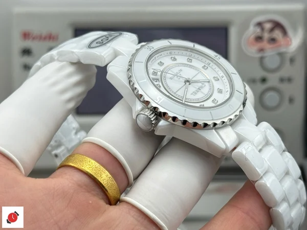 高仿香奈兒Chanel-J12 白色陶瓷鑽盤 38MM