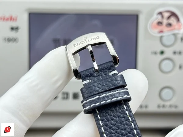 高仿百年靈 BREITLING TopTime系列 藍白盤