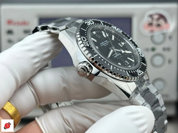 高仿歐米茄-Omega 海馬600系列 黑色色陶瓷圈口鋼帶