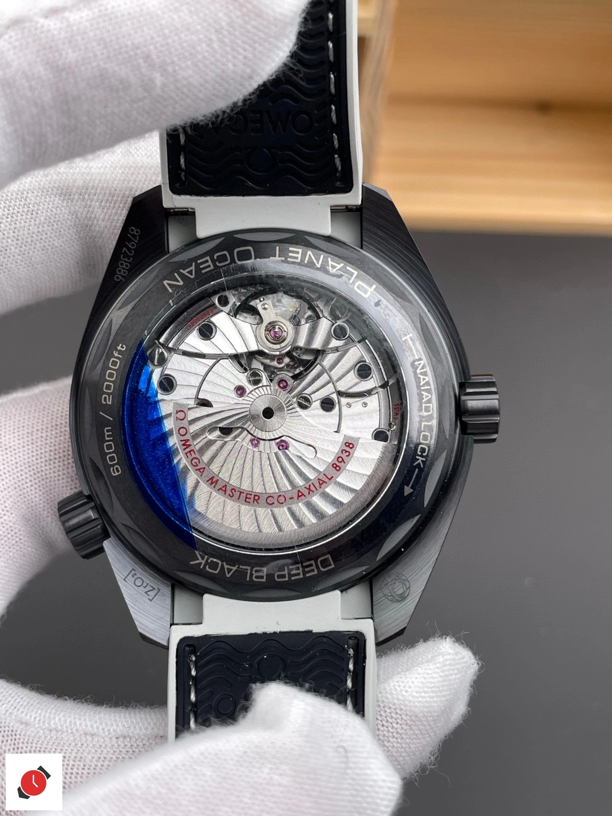 高仿歐米茄-Omega 海馬600系列 世界時區 陶瓷腕錶 黑盤