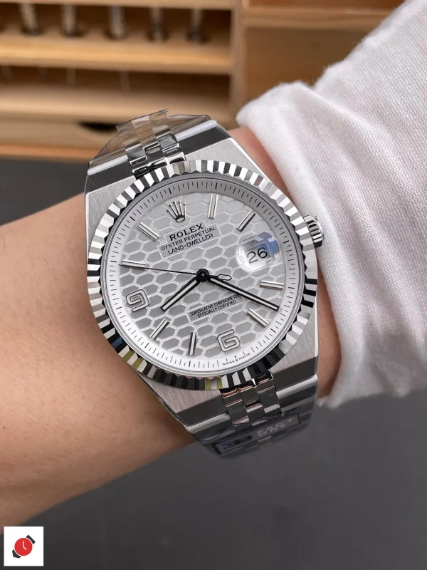 高仿勞力士-Rolex 陸使型 Land-Dweller 白盤 40MM
