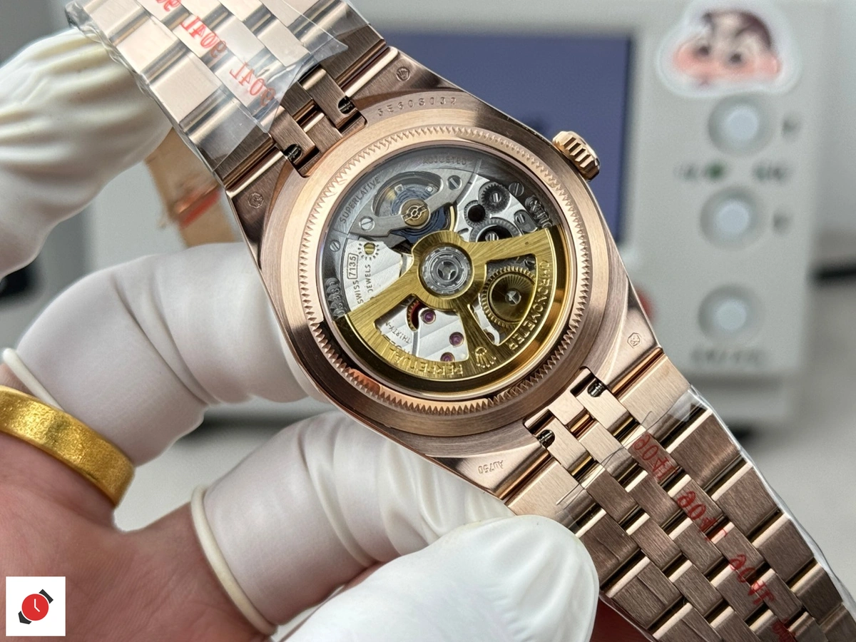 高仿勞力士-Rolex 陸使型 Land-Dweller 玫瑰金白盤 40MM