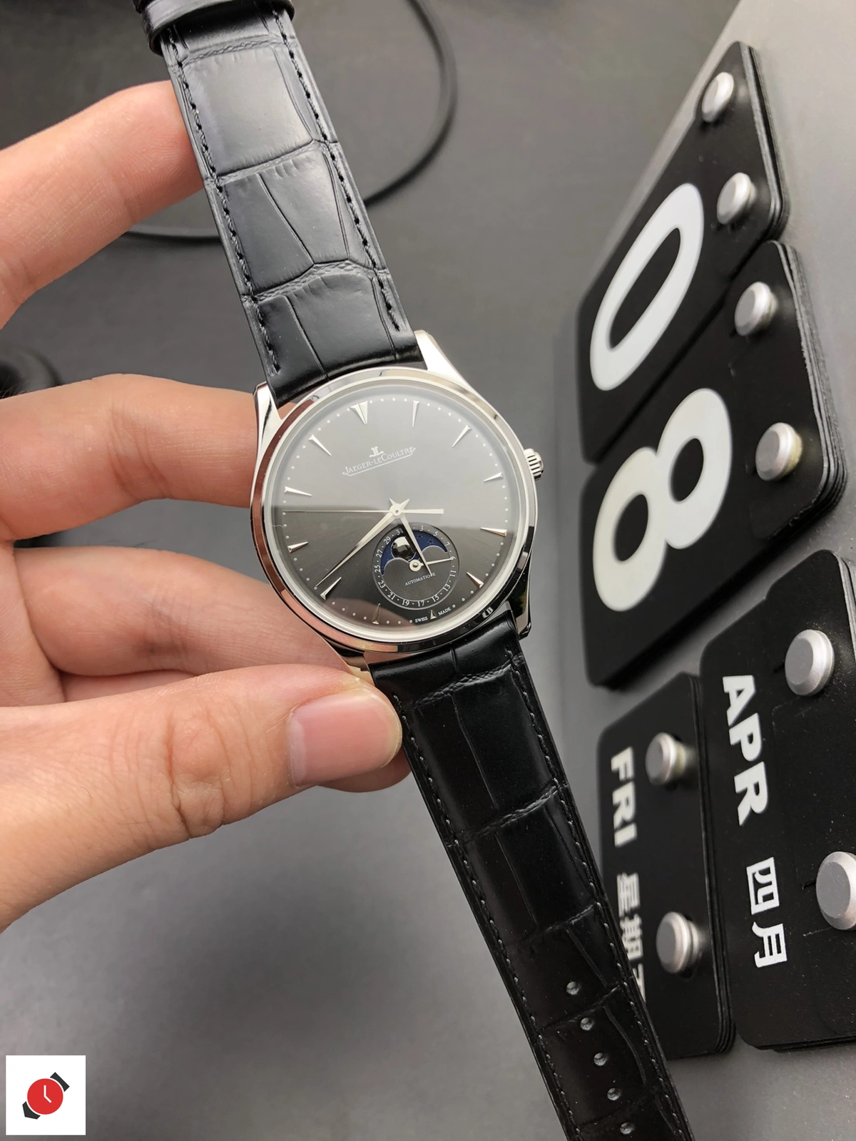 高仿積家 月向大師 灰盤月相 39MM