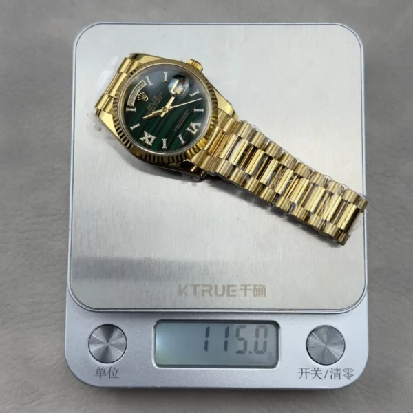 高仿勞力士Rolex-星期日曆型36 綠松石盤面