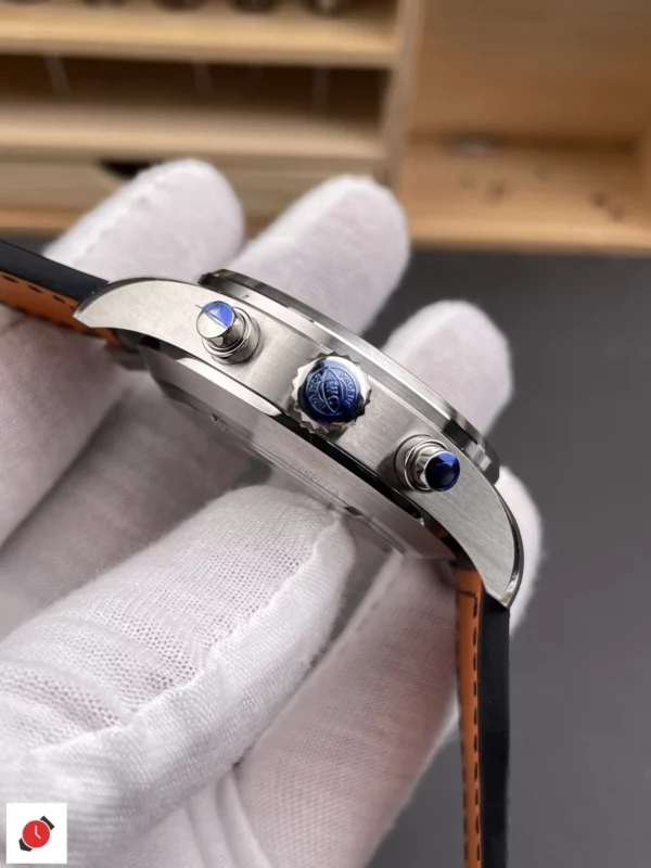 高仿IWC 萬國 飛行員計時系列 43MM 黑盤