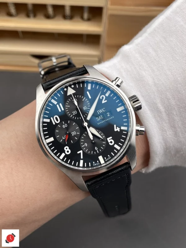 高仿IWC 萬國 飛行員計時系列 43MM 黑盤