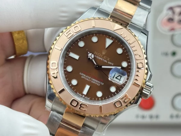 高仿勞力士Rolex 遊艇系列 間玫瑰金咖啡盤